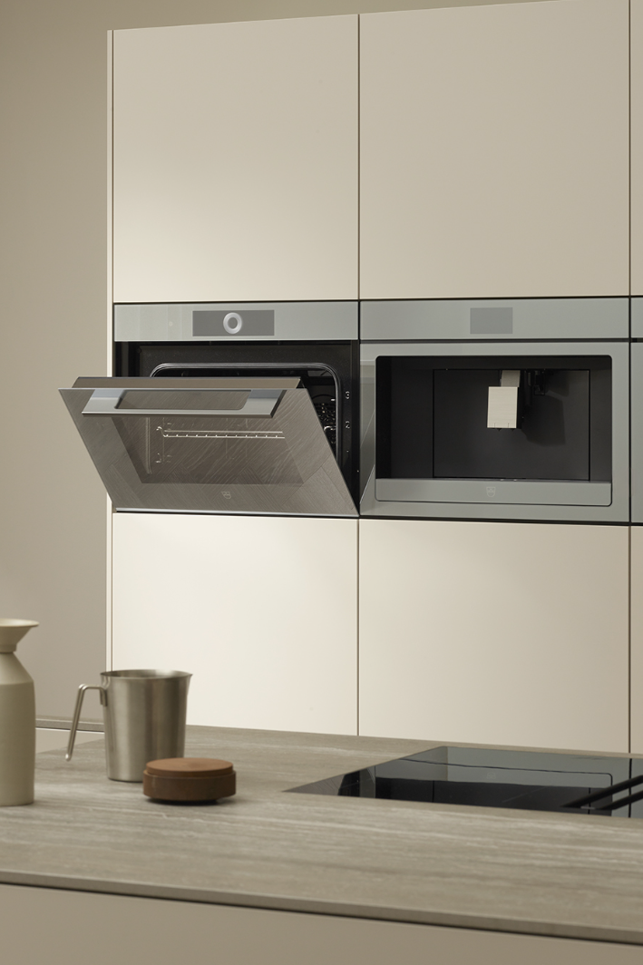 Four V-Zug dans cuisine moderne