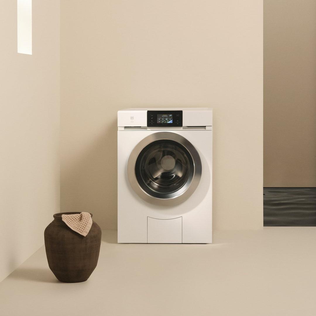 Lave-linge V-Zug dans salle de bain