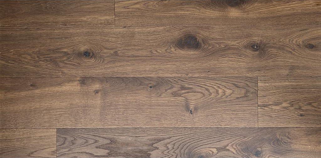 Parquet rainé-crêté 3 plis Symphonie RUSTIQUE 1050 - Chêne brossé. huilé - couleur GURTEN - couche d'usure 3.6 mm - 2000 x 192 x 15 - 2.688m2/cart. - 94.08m2/pal. - 7.5kg/m2