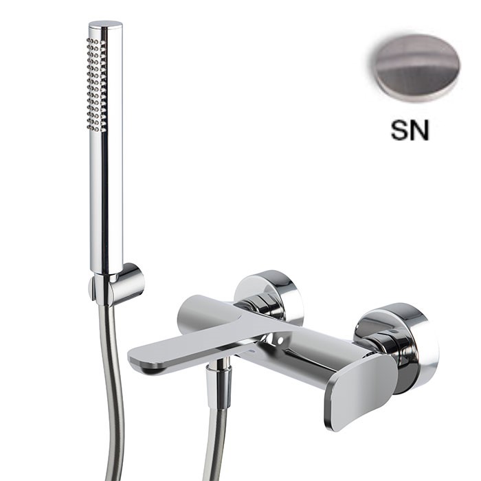 [1621C2152] Mélangeur de bain FLO - E 153 mm, avec deux raccords réglables Ballofix 1/2" - 3/4", Flexible chromalux 1500 mm, support douchette et douchette à main, SN Nickel Brossé