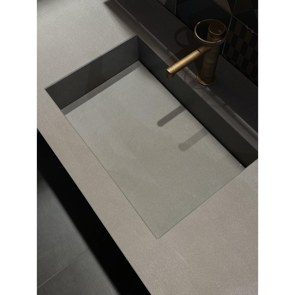 Plan au ML sans découpe 120.6 x 50,5  x 1 cm avec vasque cover moulée de 48 x 30 cm, un trou de robinetterie (axe vasque) A CONFIRMER,  - Finition Grès cérame à choix (catégorie LA) A CONFIRMER